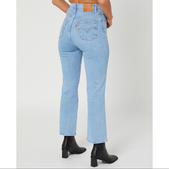 Levi’s Premium Ribcage Cropped Bootcut Jeans NEW